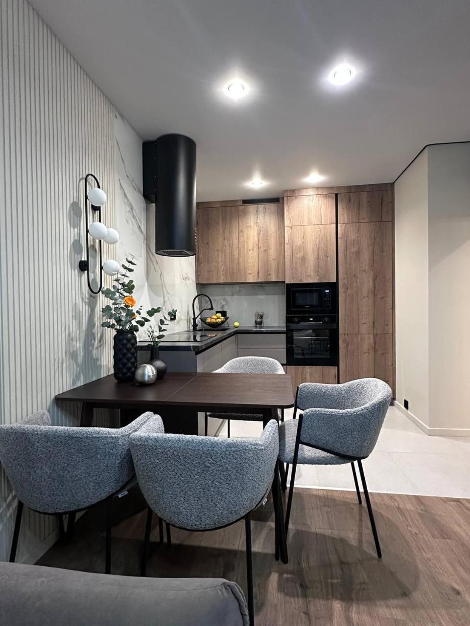 Great Apartment In The Center Of อัลมาตี ภายนอก รูปภาพ